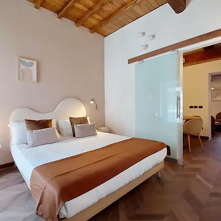 Ych Elegant Flat With Terrace To Trastevere Apartmán *