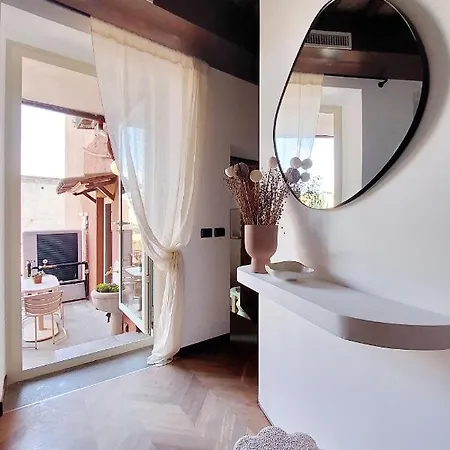 Ych Elegant Flat With Terrace To Trastevere Apartmán