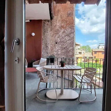 Ych Elegant Flat With Terrace To Trastevere Apartmán *